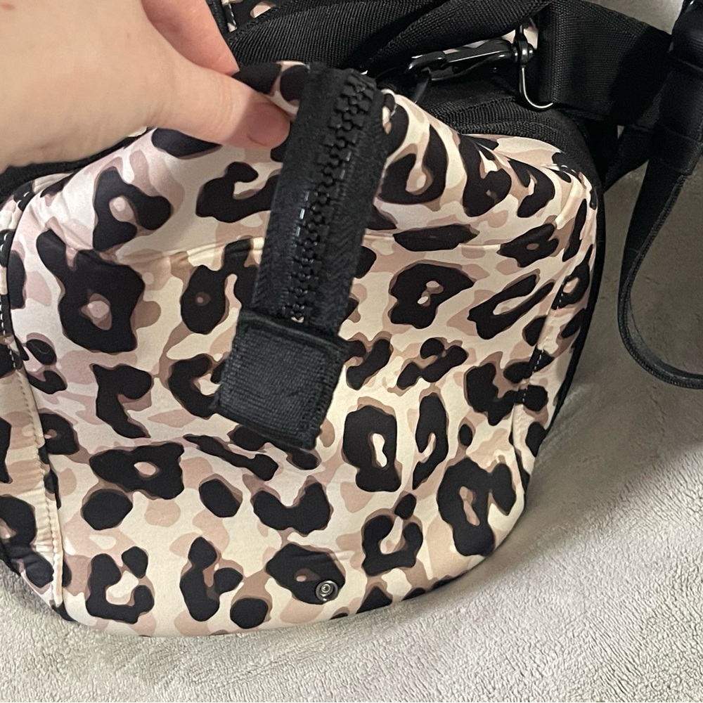 Dagne Dover Medium Landon Carryall in Leopard - Picture 7 of 11